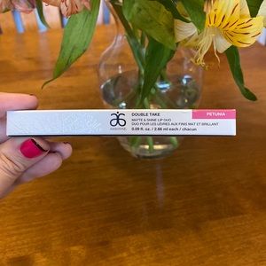 Brand New Unopened Arbonne Matte & Shine Lip Duo in Petunia